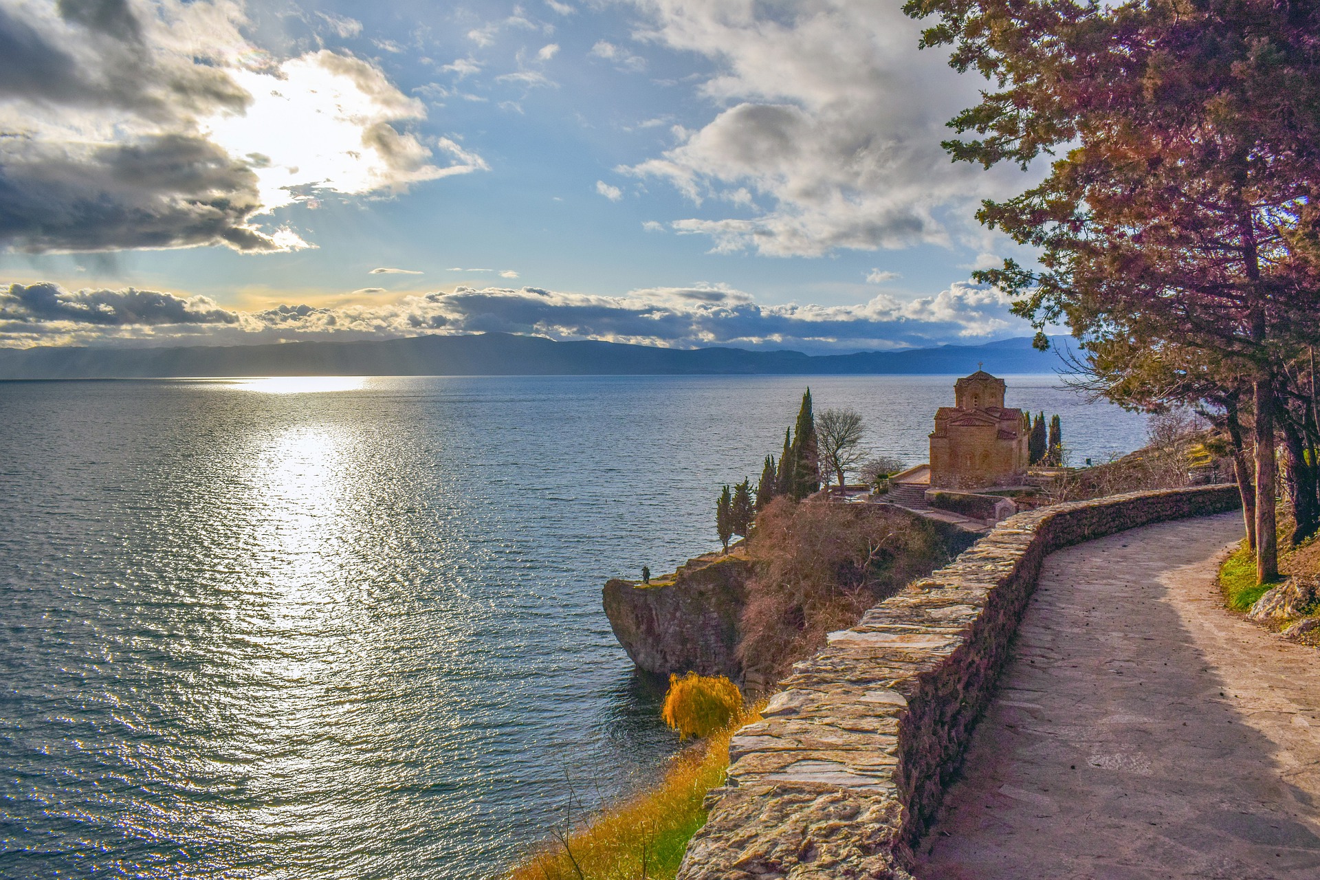 Ohridsko jezero - biser Severne Makedonije