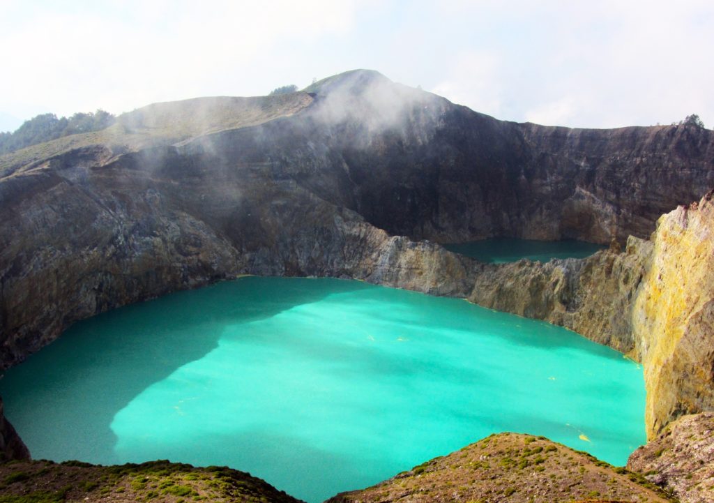 Jezera Kilimutua, Indonezija
